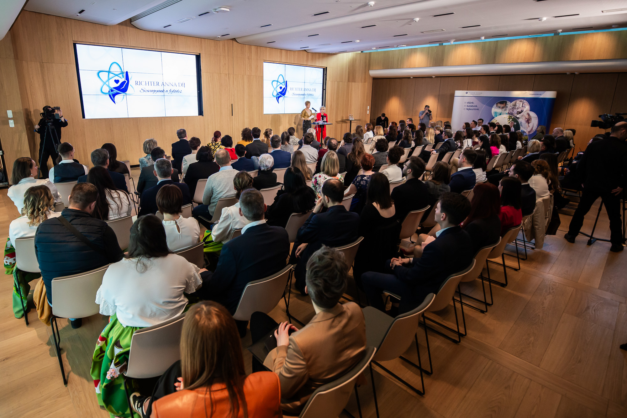 Hetedik alkalommal adtuk át a Richter Anna Díjakat